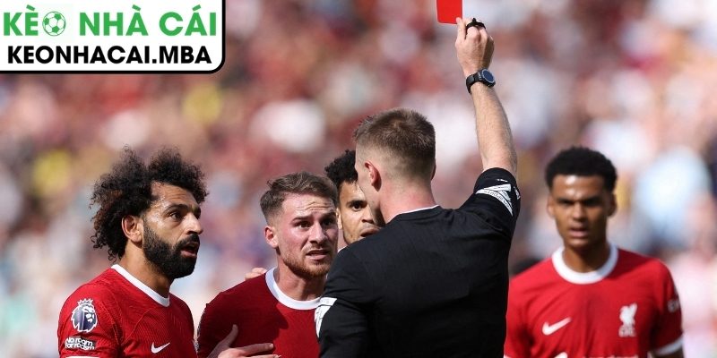 MU - Leeds United (02:00 14/04): Sụp đổ sớm hiệp 1, thẻ đỏ bước ngoặt và màn vùng dậy muộn (Ngoại hạng Anh) 3 Thẻ đỏ bước ngoặt và nỗ lực vùng dậy của MU