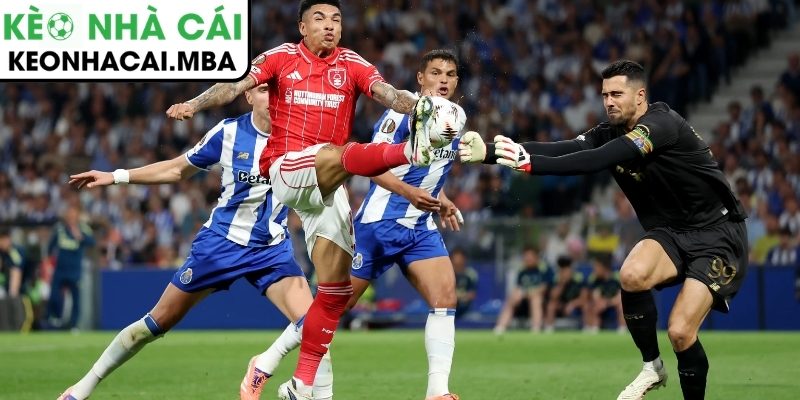 Nottingham Forest vs Porto: Bước ngoặt từ chiếc thẻ đỏ (Europa League) 3 Nottingham áp đảo và tận dụng cơ hội hiệu quả
