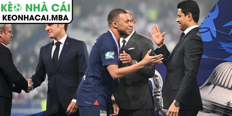Mbappe đối đầu FFF, Les Bleus nóng trước ngày khai màn