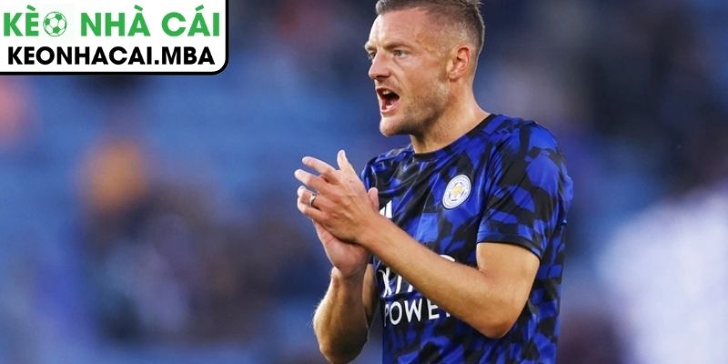 Tiền đạo Jamie Vardy trở lại Anh ở tuổi 39, đặt mục tiêu đưa Burnley trở lại Premier League 2 Sự trở lại của một tượng đài và sứ mệnh giải cứu đội bóng
